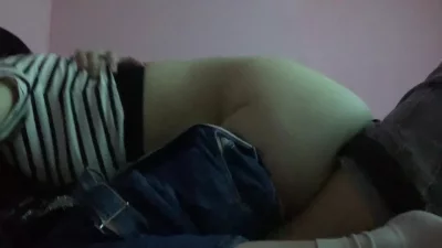 私人影院无套强上高四学妹，就喜欢嫩b